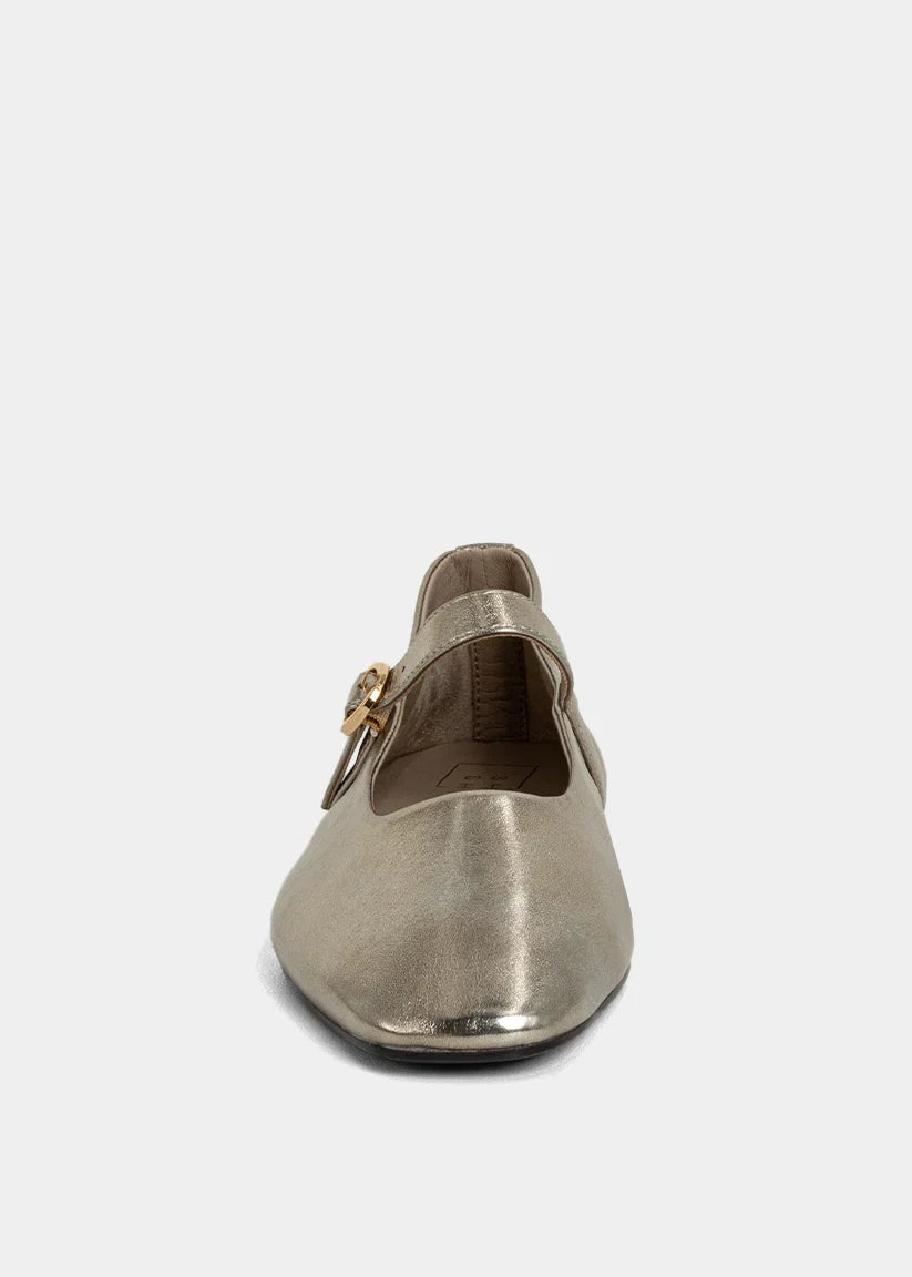 Shu Shop Annabelle Flat
